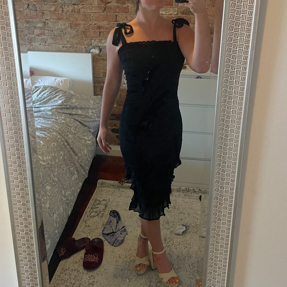 Abercrombie & Fitch- Tie-Strap Smocked Midi Dress